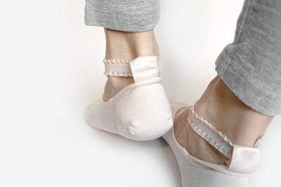 Lace Yoga Socks - Black Silver